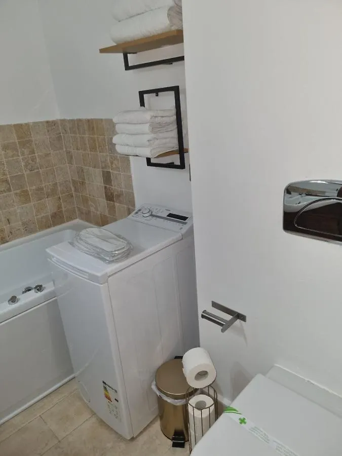 Herastrau Apartments 3 Camere Self Check-In Bucharest 0*,
